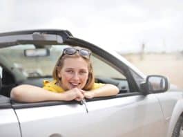 Les erreurs à éviter lors de la souscription d’une assurance auto pour jeune conducteur