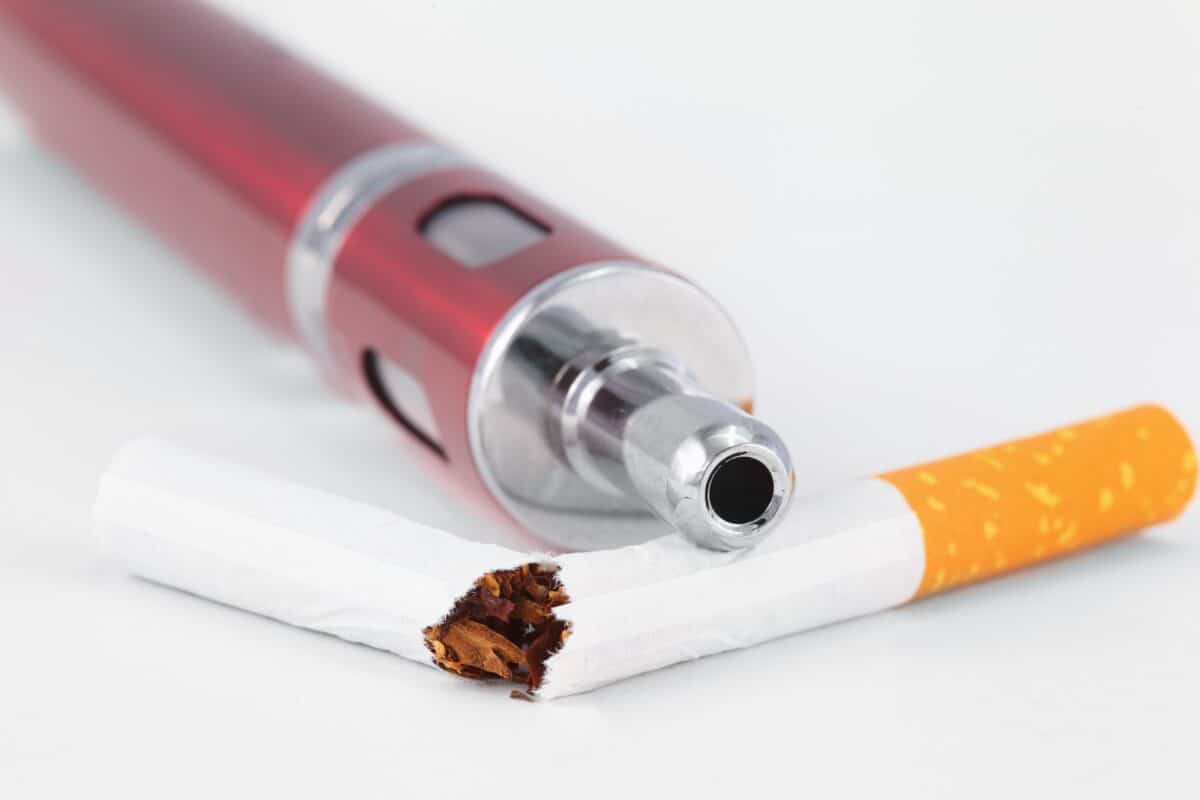 Comment la cigarette électronique aide-t-elle à réduire les effets du sevrage tabagique