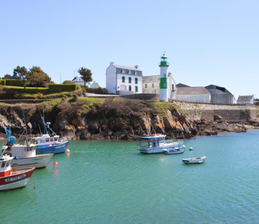 Comment passer des vacances pas cher en Bretagne ?