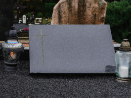 Comment choisir la plaque funéraire personnalisée idéale