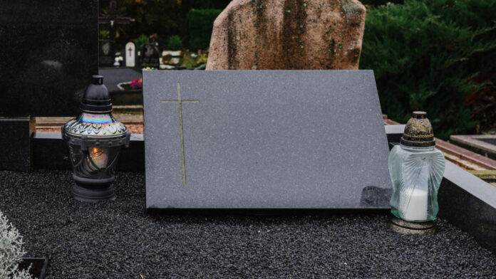 comment-choisir-la-plaque-funeraire-personnalisee-ideale Comment choisir la plaque funéraire personnalisée idéale