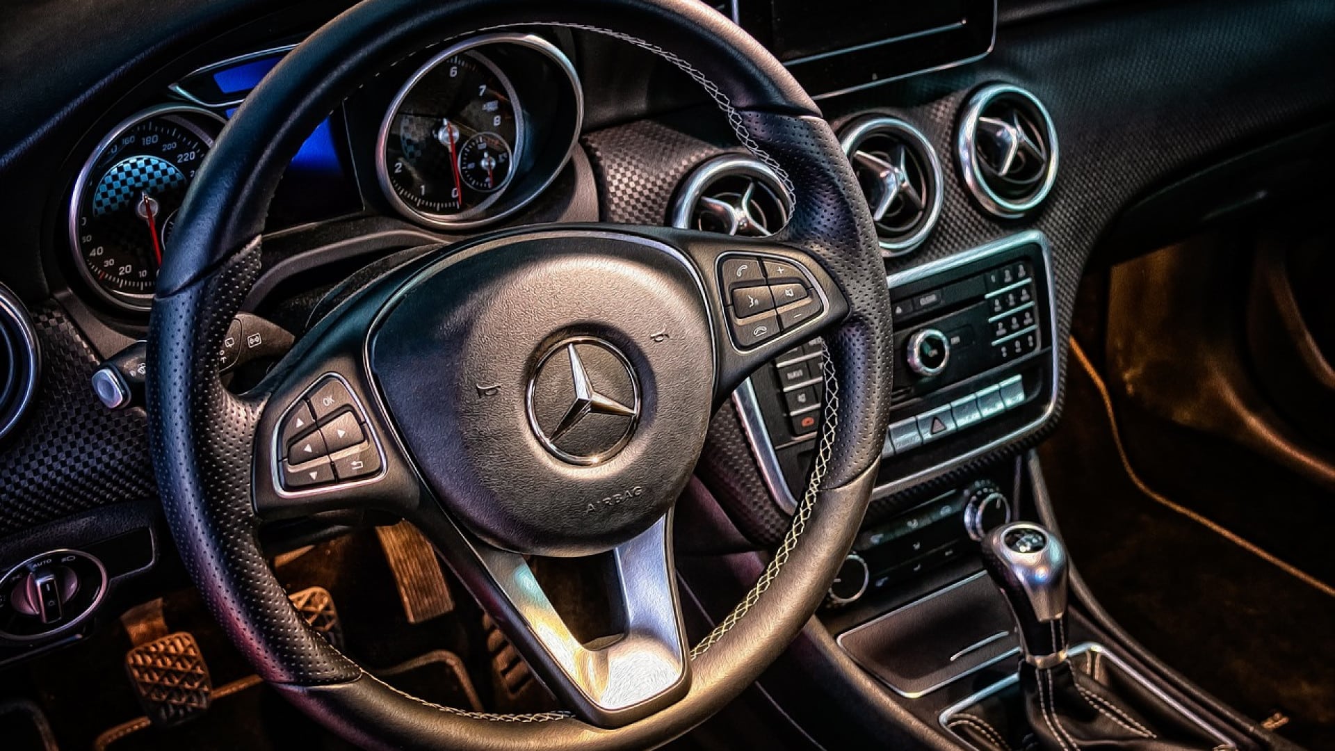 Mercedes occasion : comment bien choisir sa voiture ?