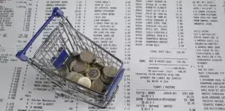 pièces d'euros dans un chariot